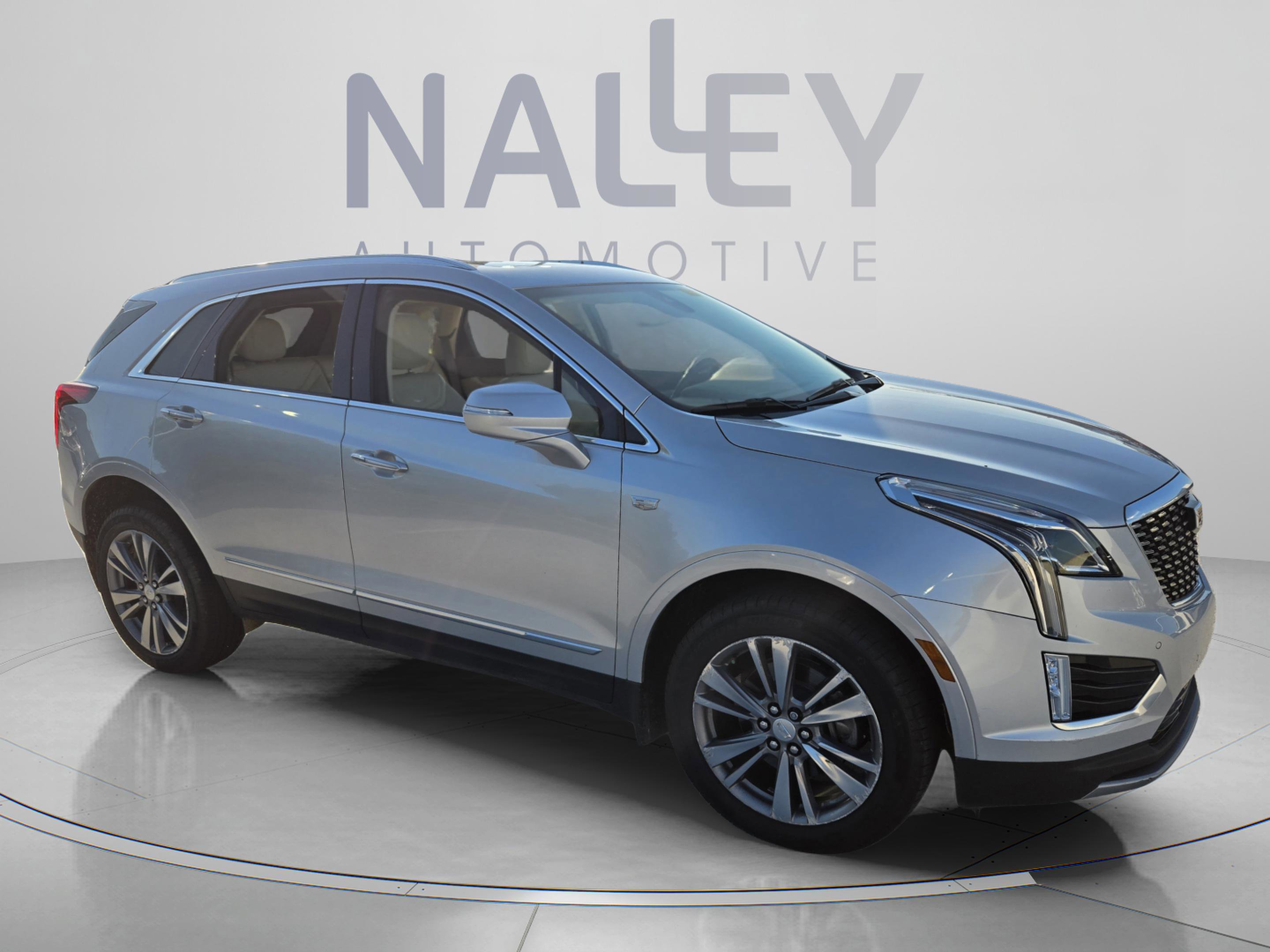Used 2020 Cadillac XT5 Premium Luxury FWD image 6