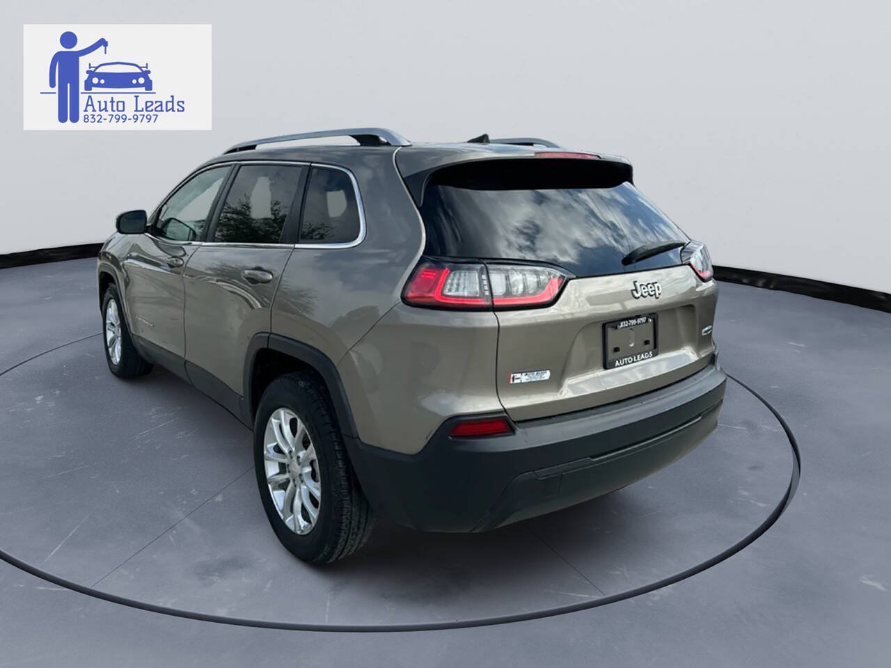 Used 2019 Jeep Cherokee Latitude w/ Popular Appearance Group FWD image 7