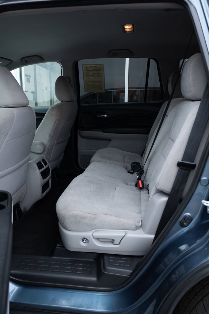 Used 2021 Honda Pilot EX image 25