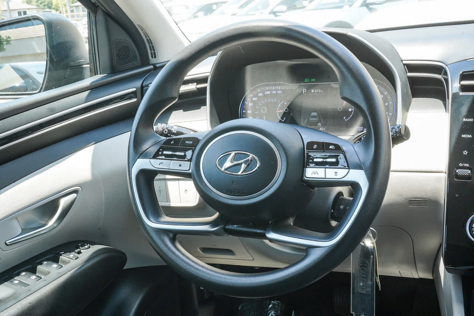 Used 2024 Hyundai Tucson SE FWD image 15