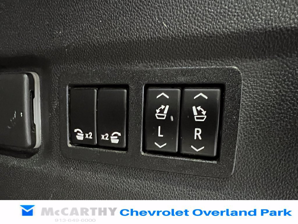 Used 2022 GMC Yukon XL AT4 AWD/4WD image 34