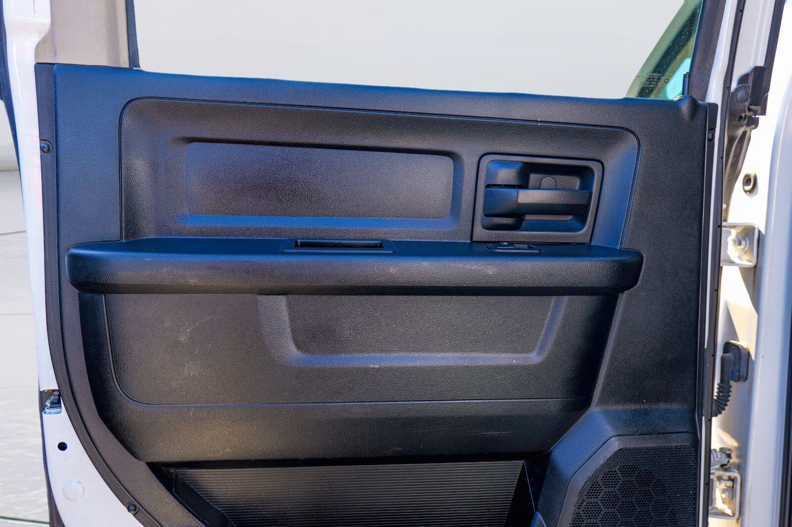 Used 2024 RAM 2500 Big Horn AWD/4WD image 24