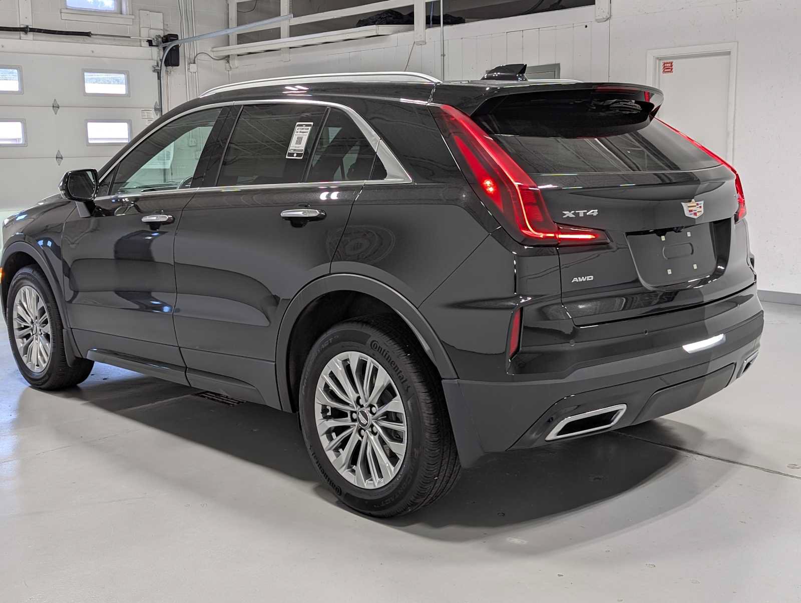 Certified 2024 Cadillac XT4 Premium Luxury w/ Cold Weather Package AWD/4WD image 10