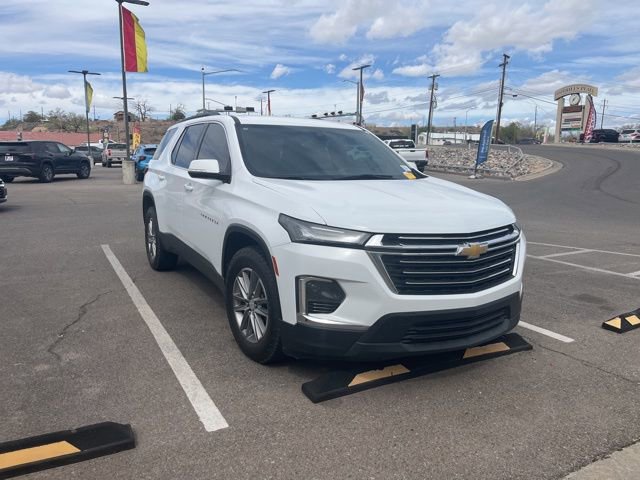 Used 2023 Chevrolet Traverse LT AWD/4WD image 3