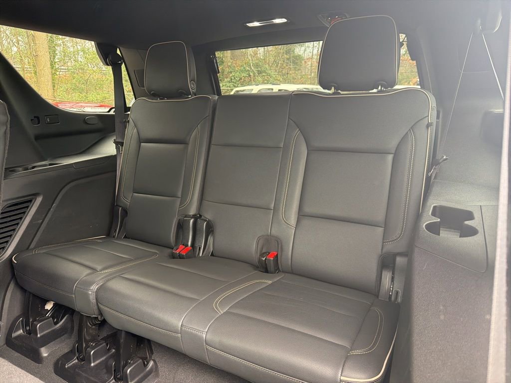 Used 2024 GMC Yukon SLT image 25