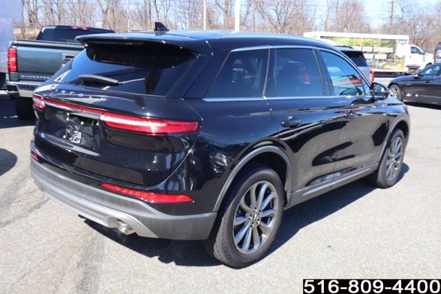 Used 2022 Lincoln Corsair AWD w/ Premium Package image 5
