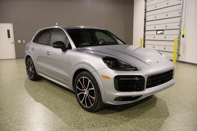 Used 2021 Porsche Cayenne GTS image 1
