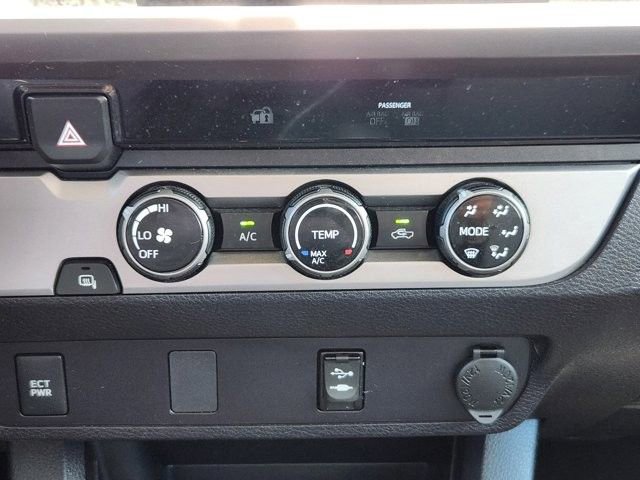 Used 2017 Toyota Tacoma SR5 w/ Tow Package RWD image 17
