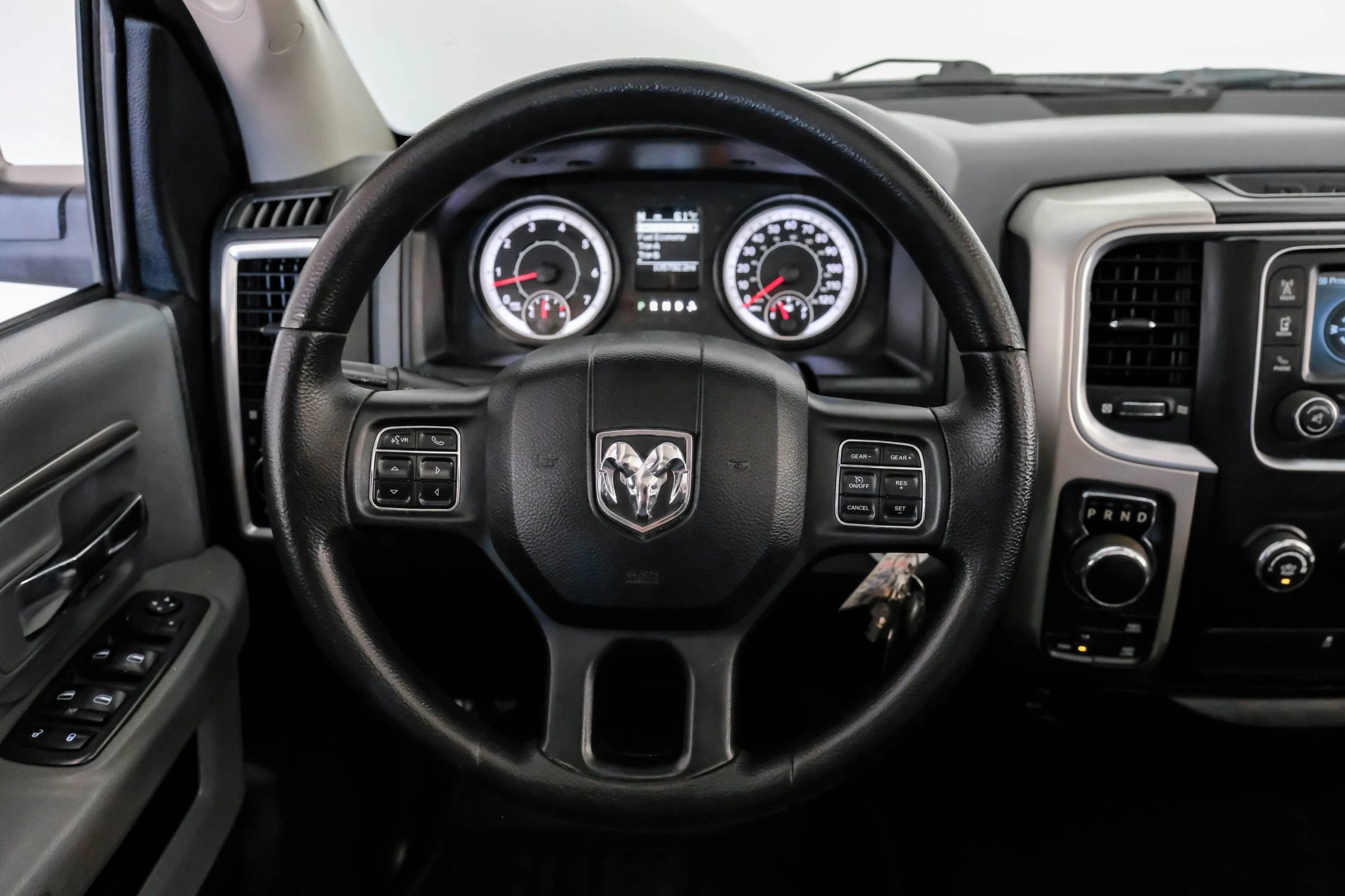 Used 2019 RAM 1500 Classic SLT image 14