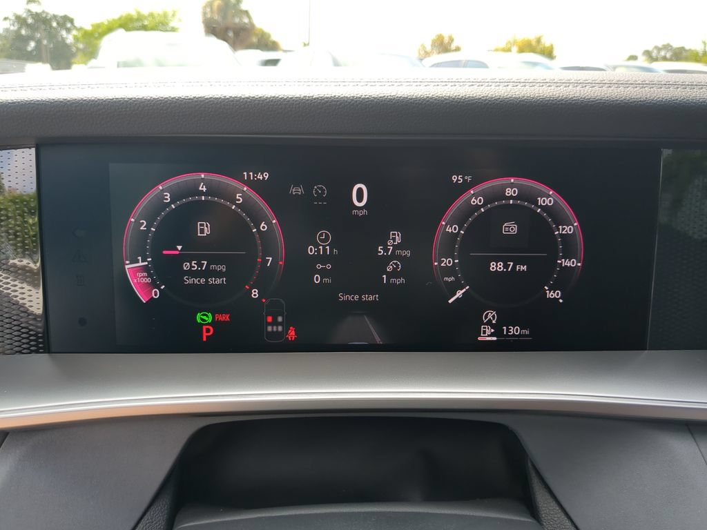 Certified 2026 Volkswagen Tiguan SE R-Line FWD image 32