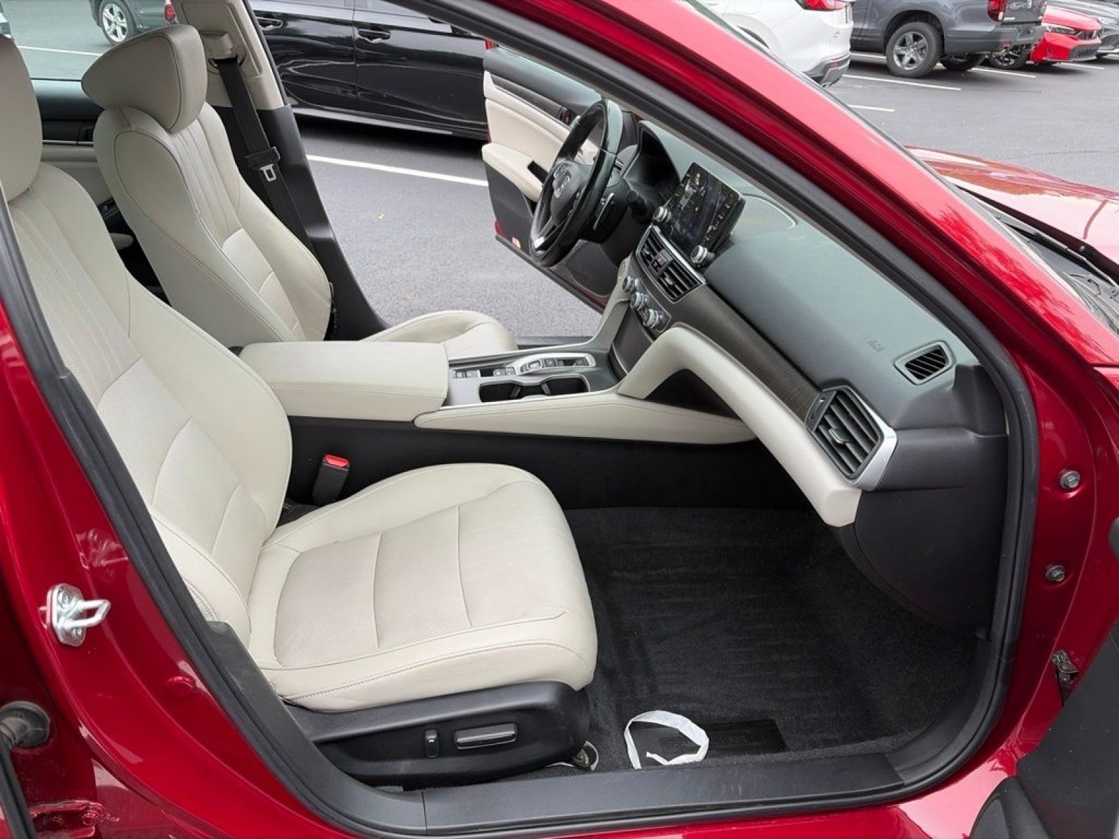 Used 2021 Honda Accord Touring image 25