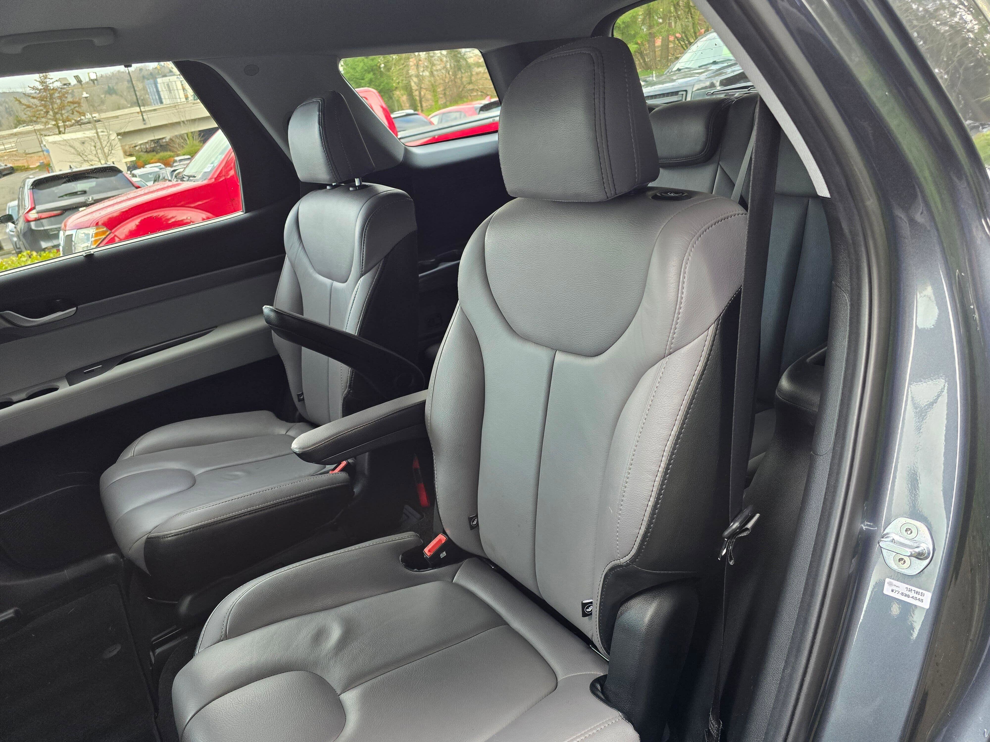 Used 2020 Hyundai Palisade SEL w/ Convenience Package image 18