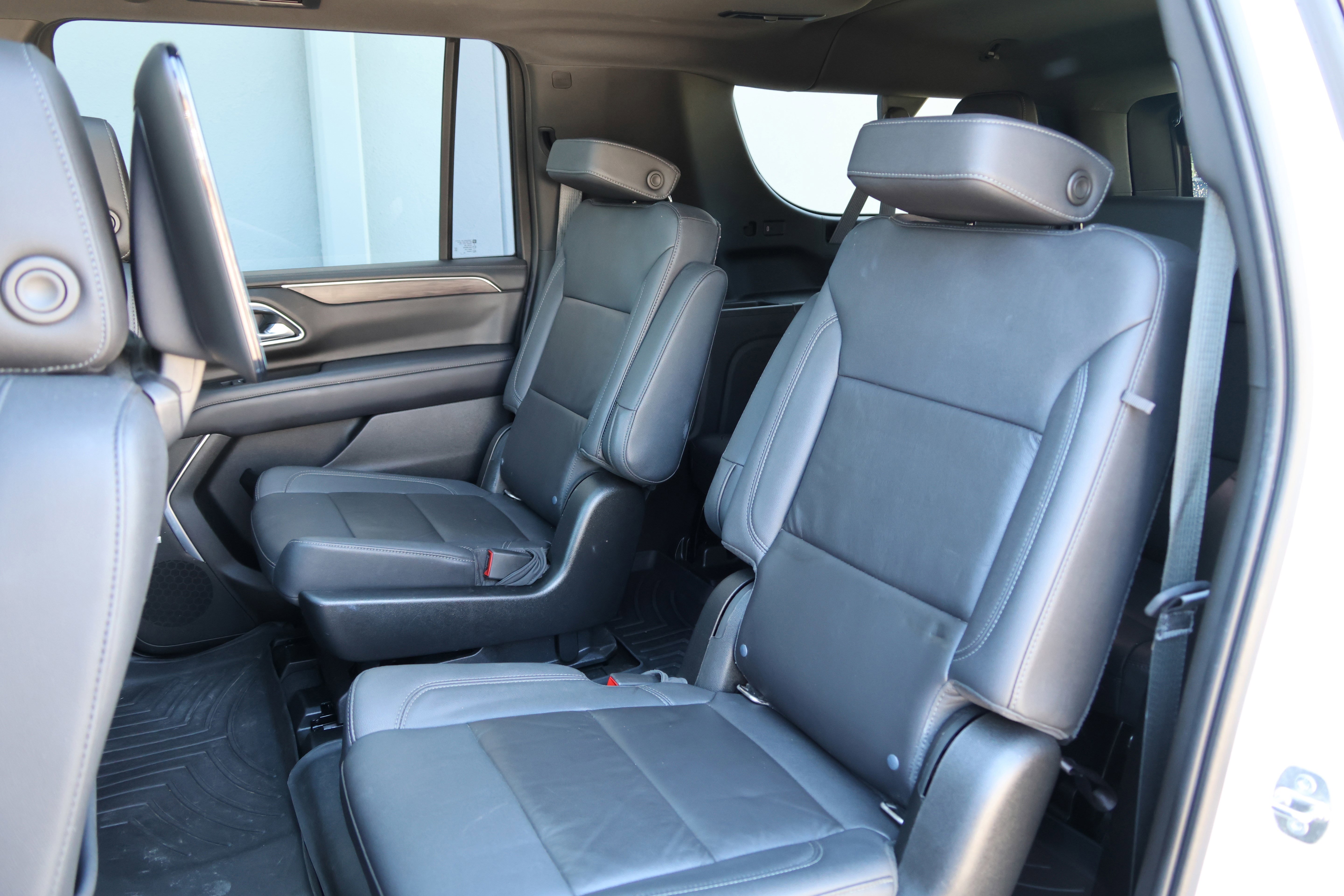 Used 2021 Chevrolet Suburban Z71 w/ Z71 Off-Road Package image 36