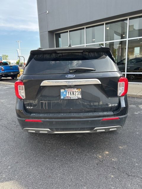 Used 2023 Ford Explorer XLT w/ Equipment Group 202A AWD/4WD image 6