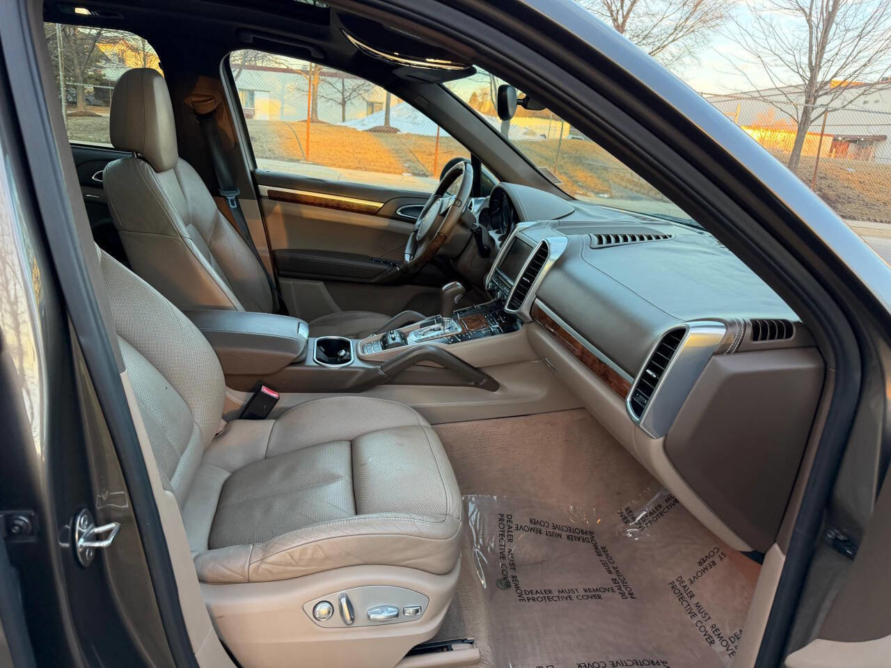 Used 2011 Porsche Cayenne S AWD/4WD image 25
