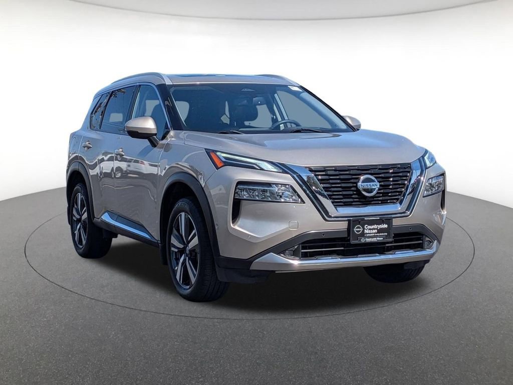 Used 2021 Nissan Rogue Platinum FWD image 3