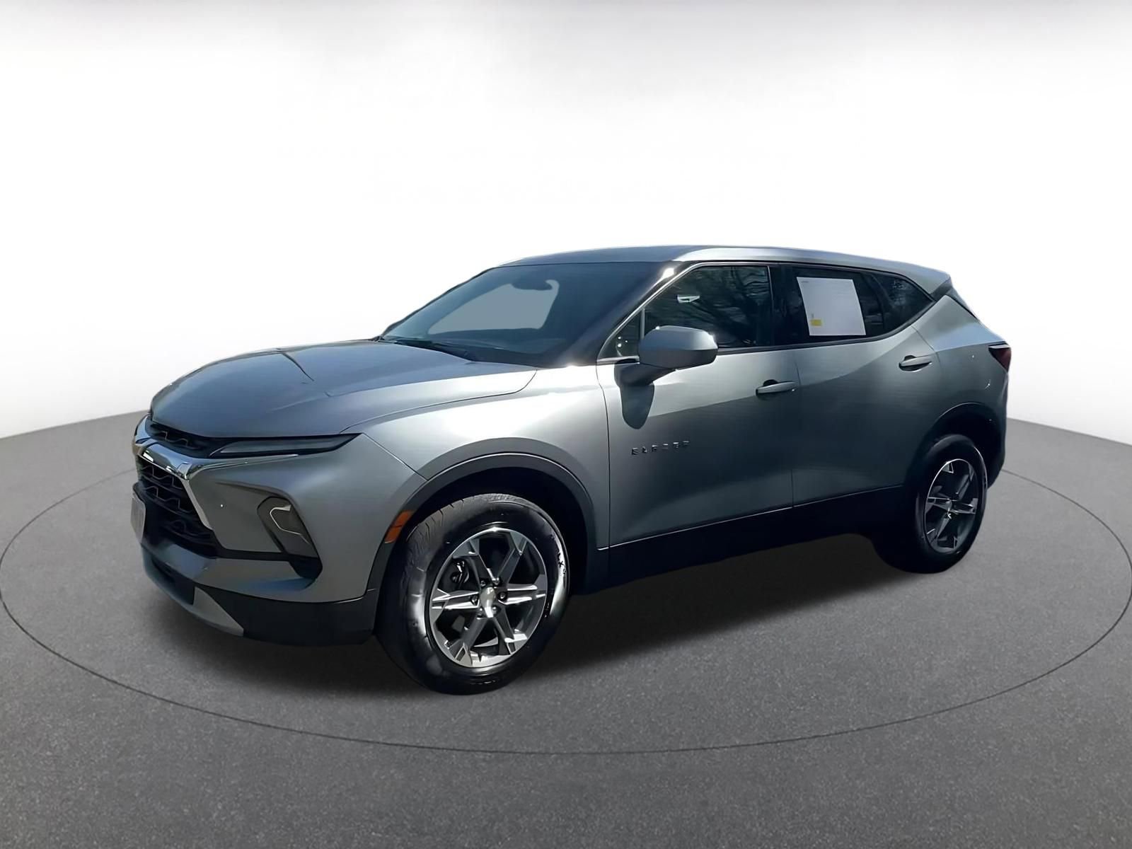 Used 2025 Chevrolet Blazer LT image 8