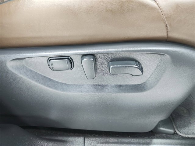 Used 2022 Nissan Armada Platinum w/ Captain's Chairs Package image 42