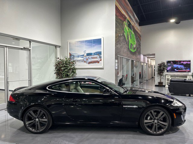 Used 2013 Jaguar XK Coupe RWD image 25