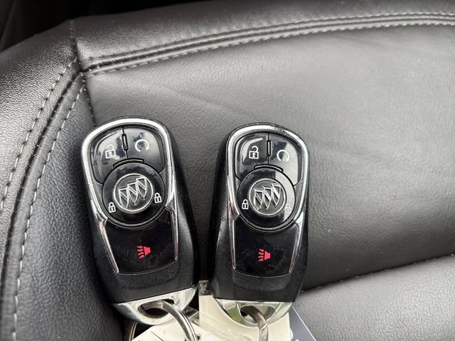 Used 2019 Buick Encore Essence AWD/4WD image 20