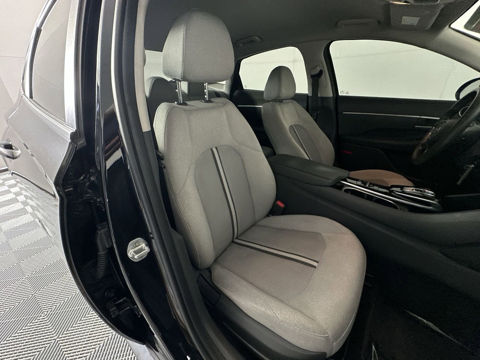 Used 2020 Hyundai Sonata SE FWD image 27