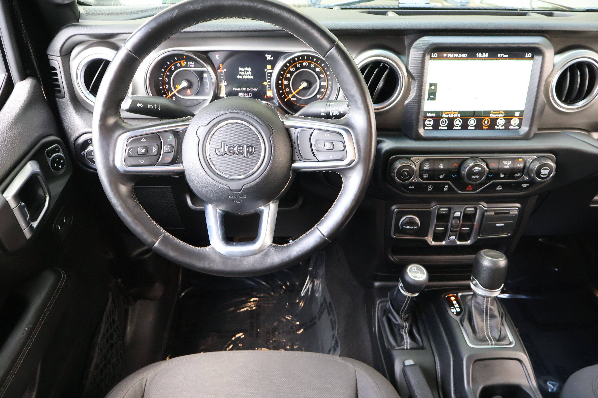 Used 2020 Jeep Gladiator Overland AWD/4WD image 17