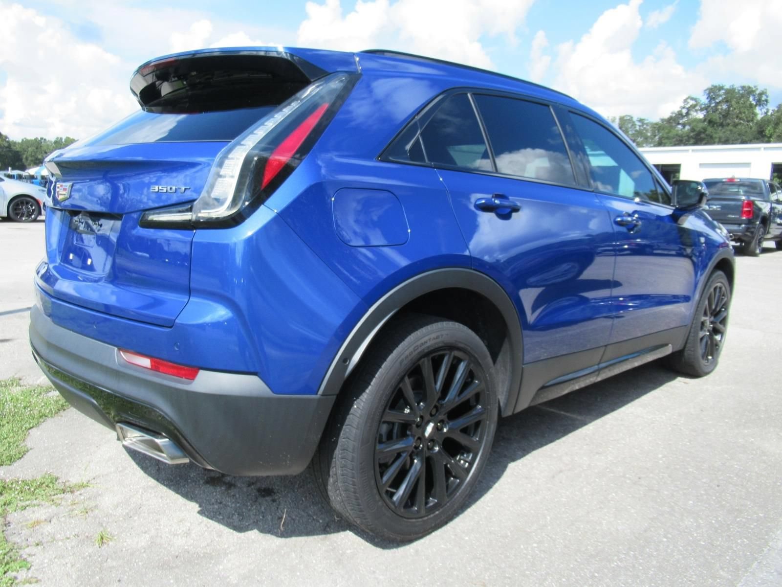 Used 2022 Cadillac XT4 Sport w/ Comfort Package FWD image 4