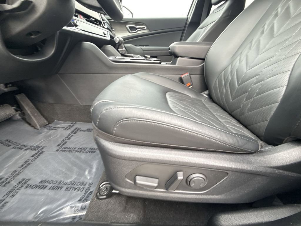 Used 2024 Kia Sportage X-Line w/ X-Line Premium Package image 12