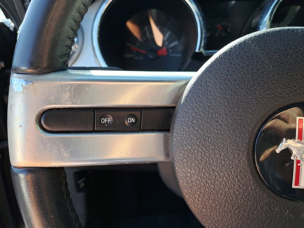 Used 2007 Ford Mustang Premium image 13