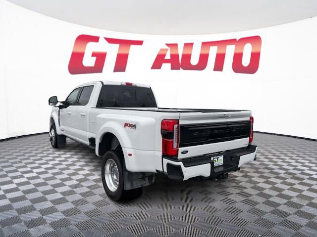 Used 2025 Ford F450 Platinum w/ FX4 Off-Road Package image 5