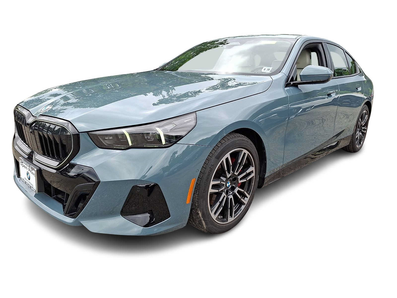 Used 2026 BMW 530i xDrive w/ M Sport Package AWD/4WD image 3