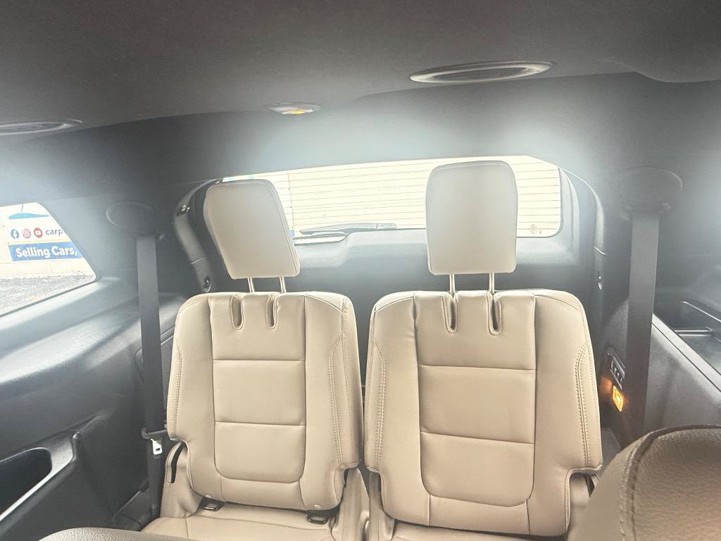 Used 2019 Ford Explorer Limited w/ Class III Trailer Tow Package FWD image 6