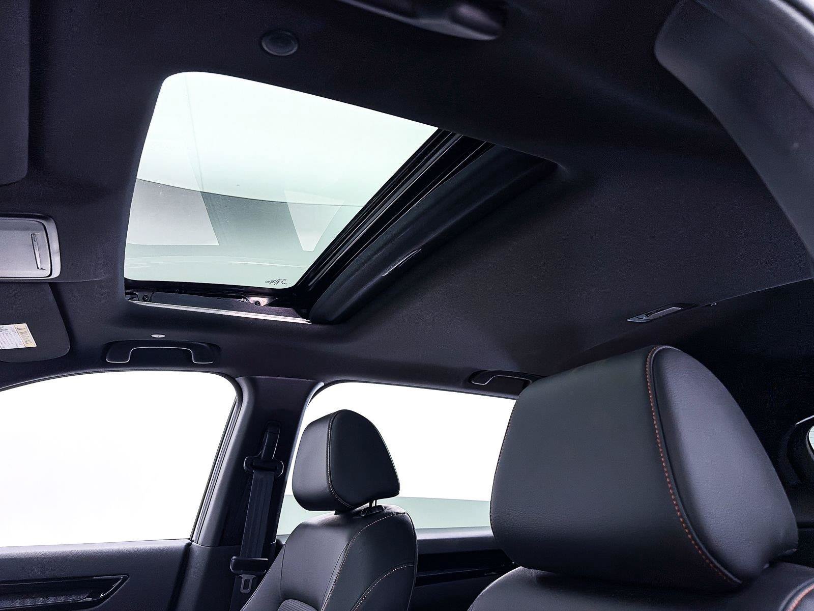 Used 2024 Honda CR-V Sport Touring image 4