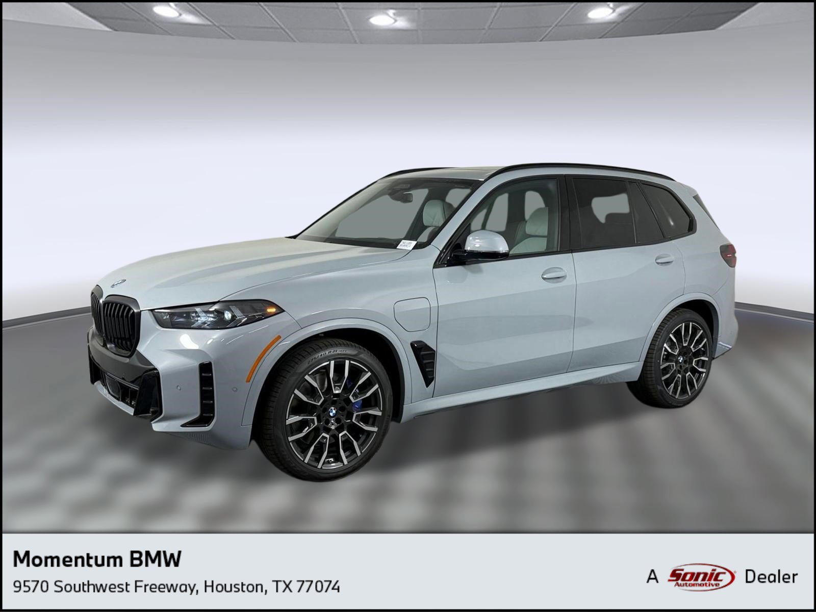 New 2026 BMW X5 xDrive50e w/ Executive Package image 1