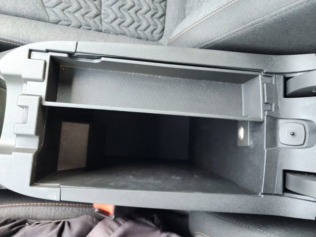 Used 2022 Chevrolet Equinox LT image 33