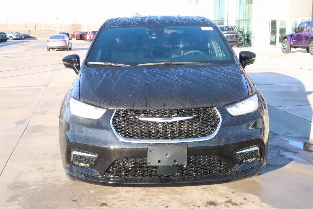 New 2026 Chrysler Pacifica Select image 9