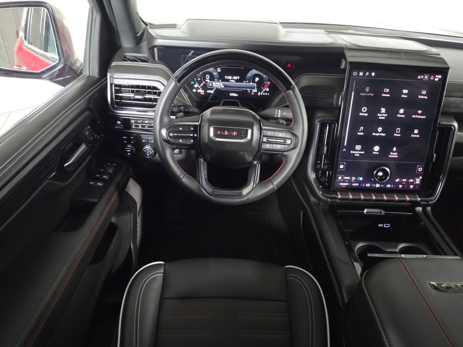 Used 2025 GMC Yukon AT4 Ultimate image 32