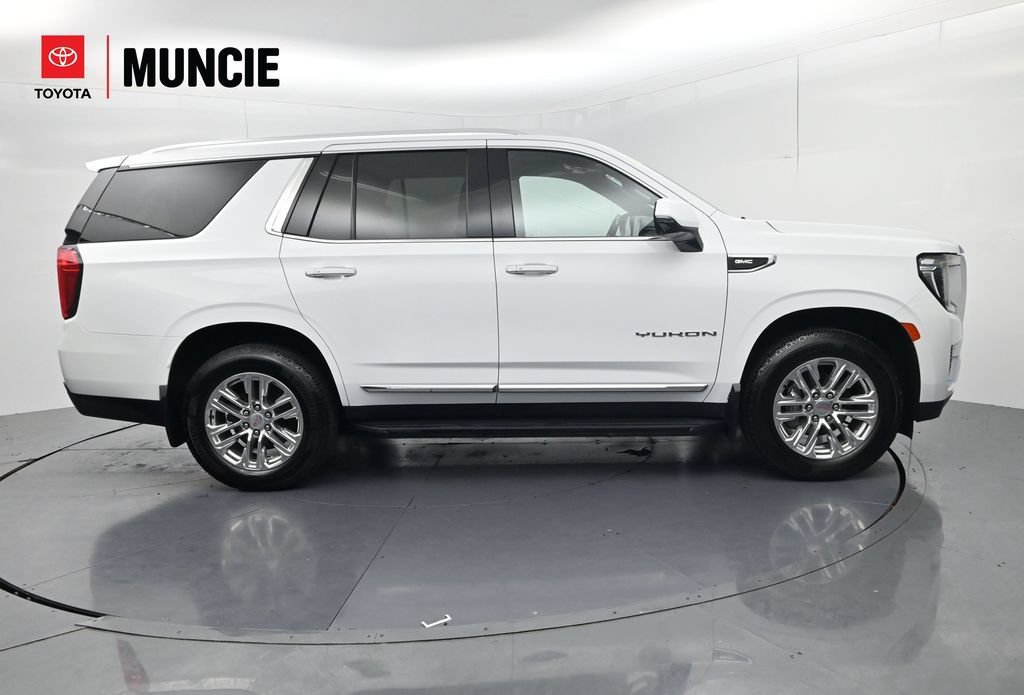 Used 2022 GMC Yukon SLT w/ SLT Premium Package AWD/4WD image 1