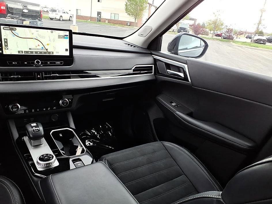 Used 2025 Mitsubishi Outlander SE FWD image 22