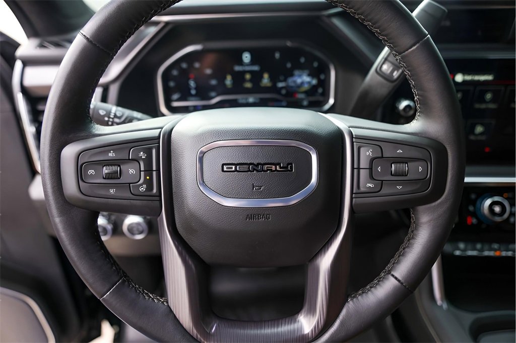 Used 2024 GMC Sierra 3500 Denali Ultimate image 12