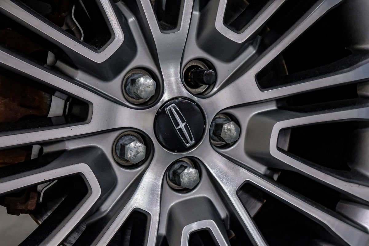 Used 2016 Lincoln MKX Reserve w/ Technology Package image 55