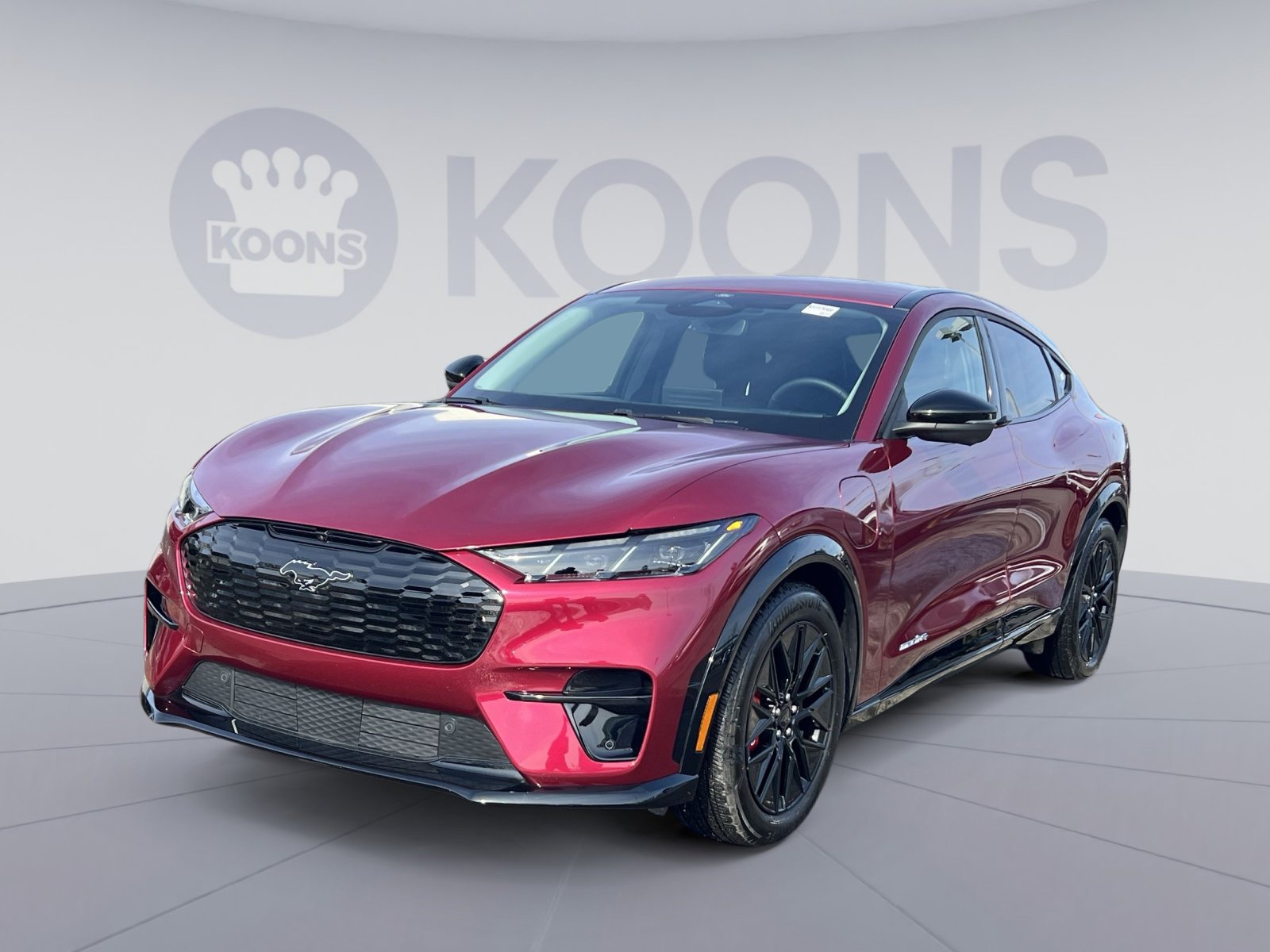 Used 2025 Ford Mustang Mach-E Premium w/ Sport Appearance Package image 1