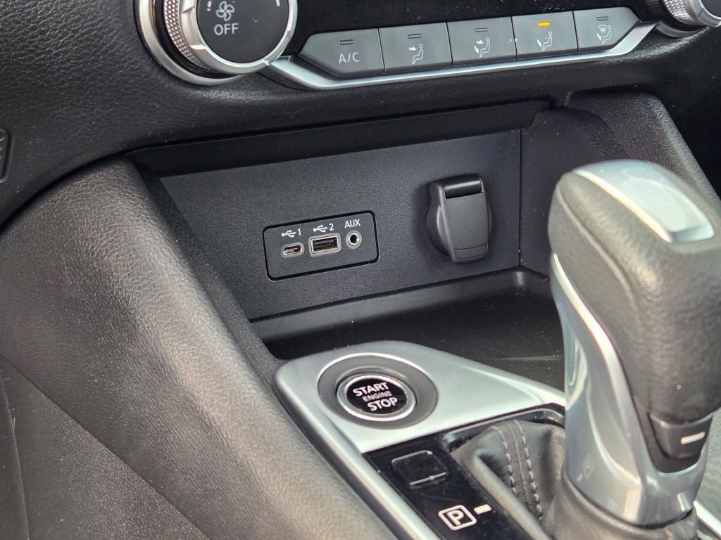 Used 2022 Nissan Sentra SV image 24