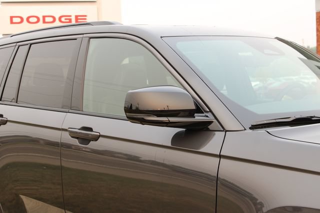 New 2026 Jeep Grand Cherokee Limited AWD/4WD image 2