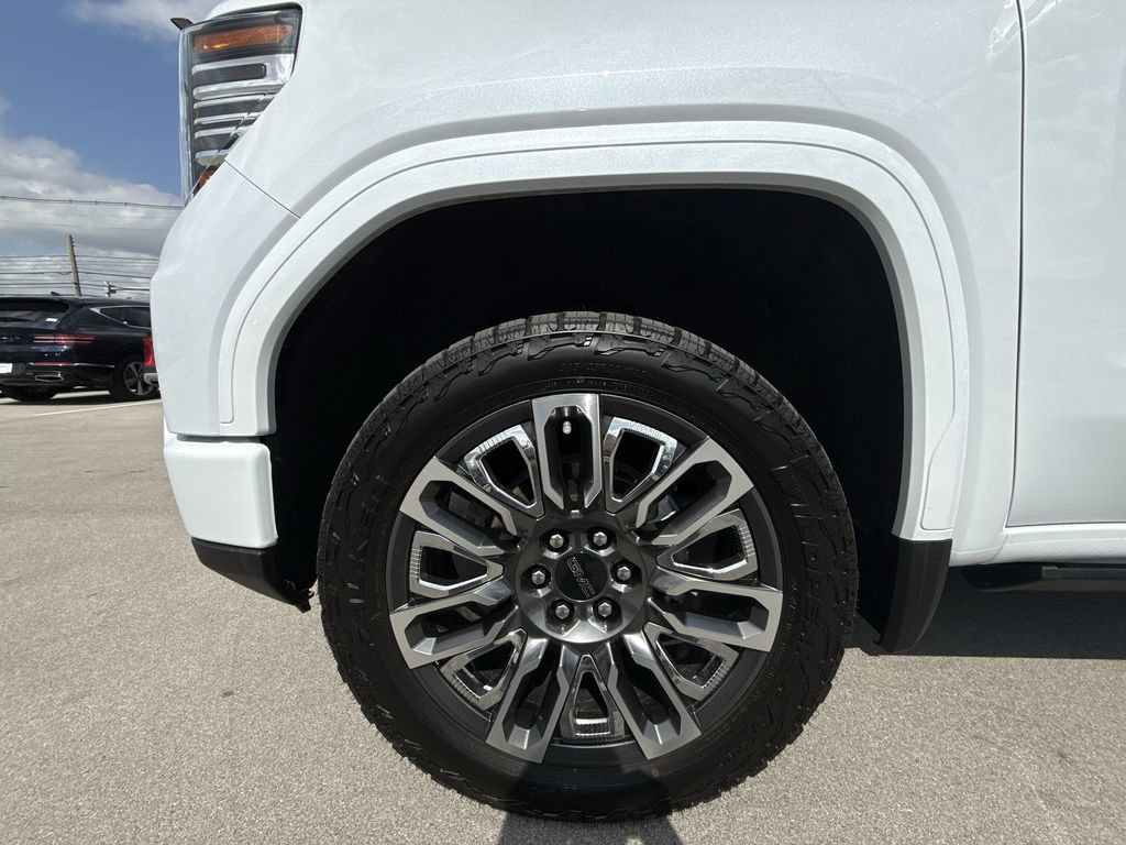 Used 2026 GMC Sierra 1500 Denali Ultimate AWD/4WD image 12