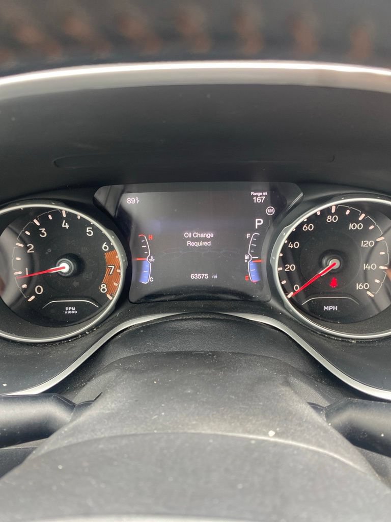 Used 2018 Jeep Compass Latitude w/ Popular Equipment Group FWD image 2