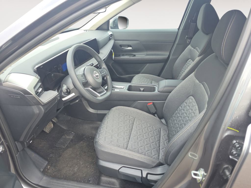 New 2026 Nissan Kicks SV w/ SV Premium Package AWD/4WD image 9