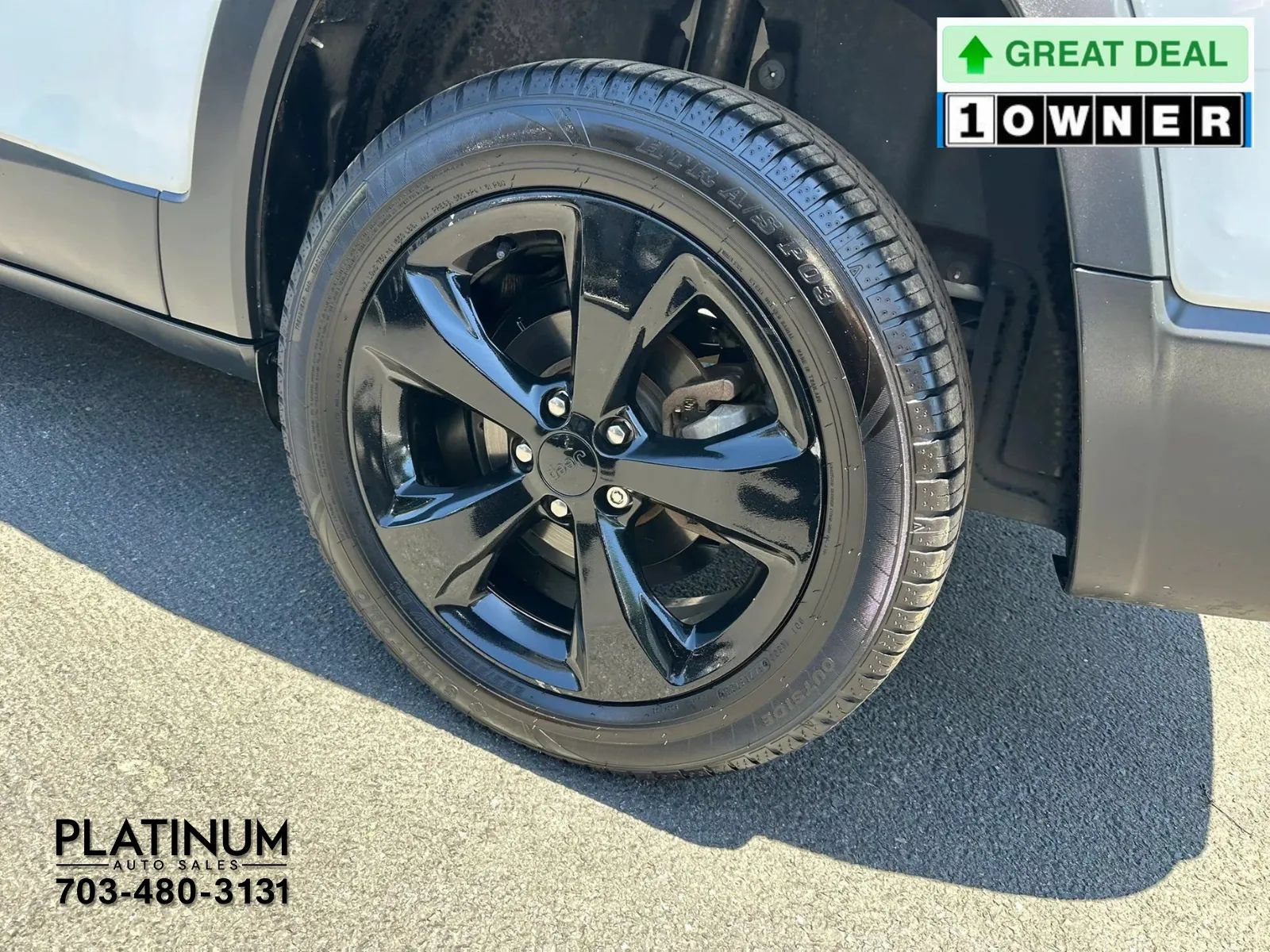 Used 2020 Jeep Cherokee Latitude Plus FWD image 24