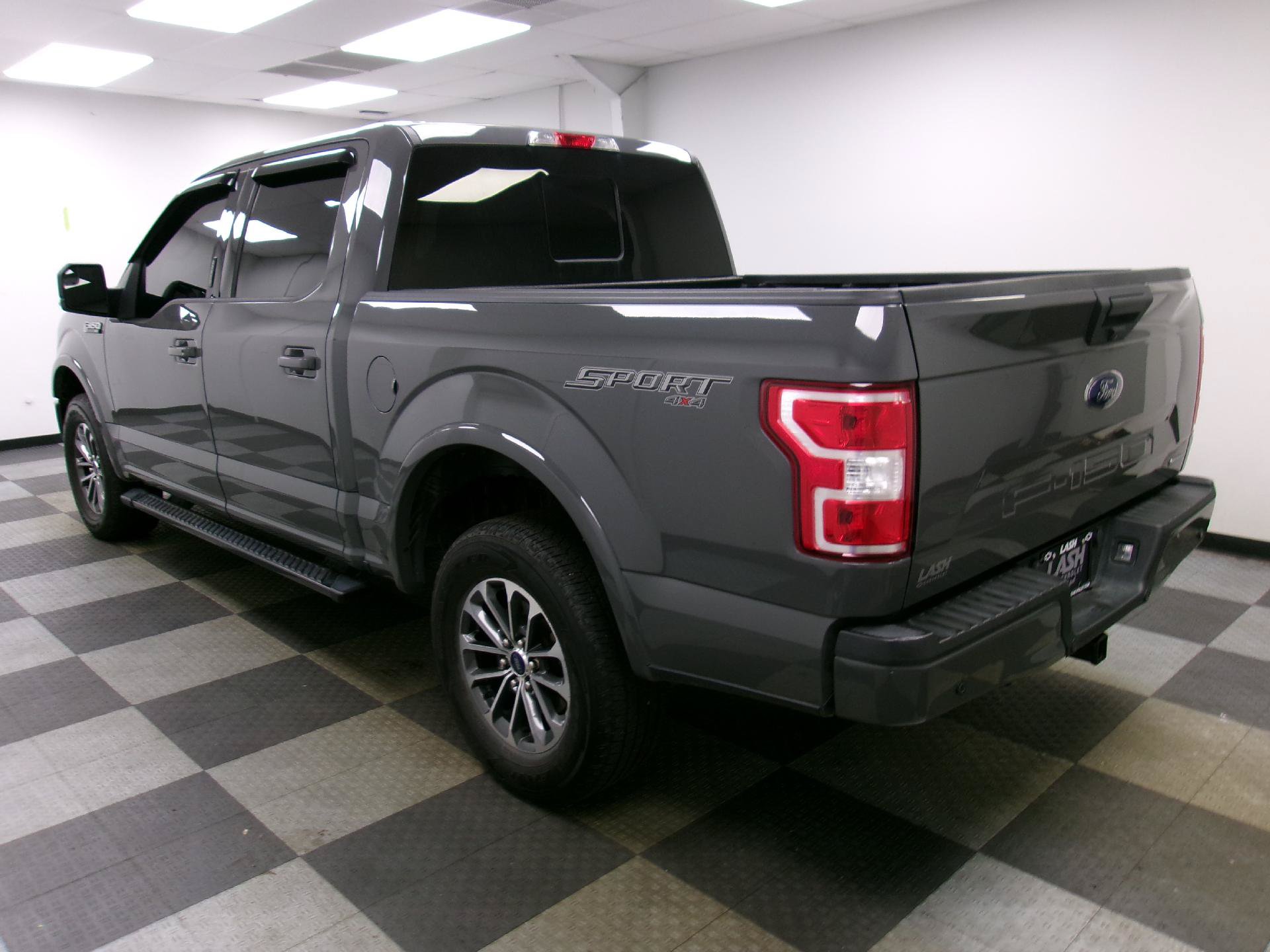 Used 2020 Ford F150 XLT w/ Equipment Group 302A Luxury AWD/4WD image 4