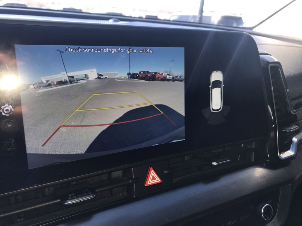 Used 2023 Kia Sportage EX image 17